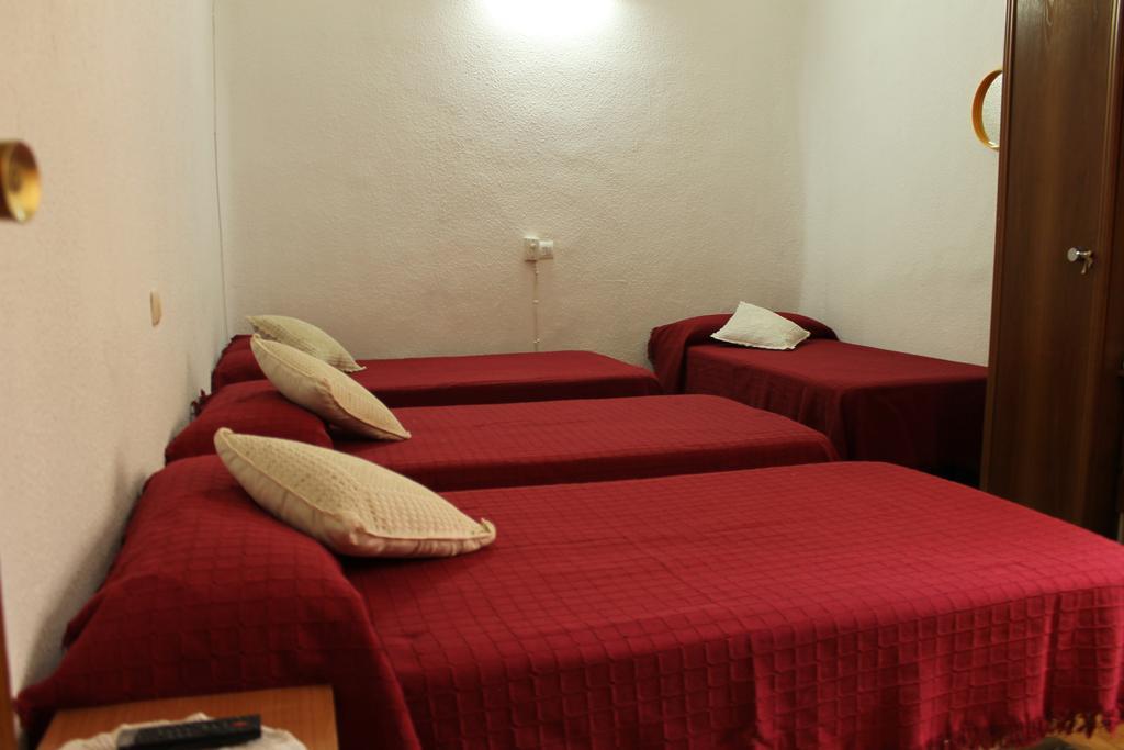 Hostal Xucar Madri Quarto foto