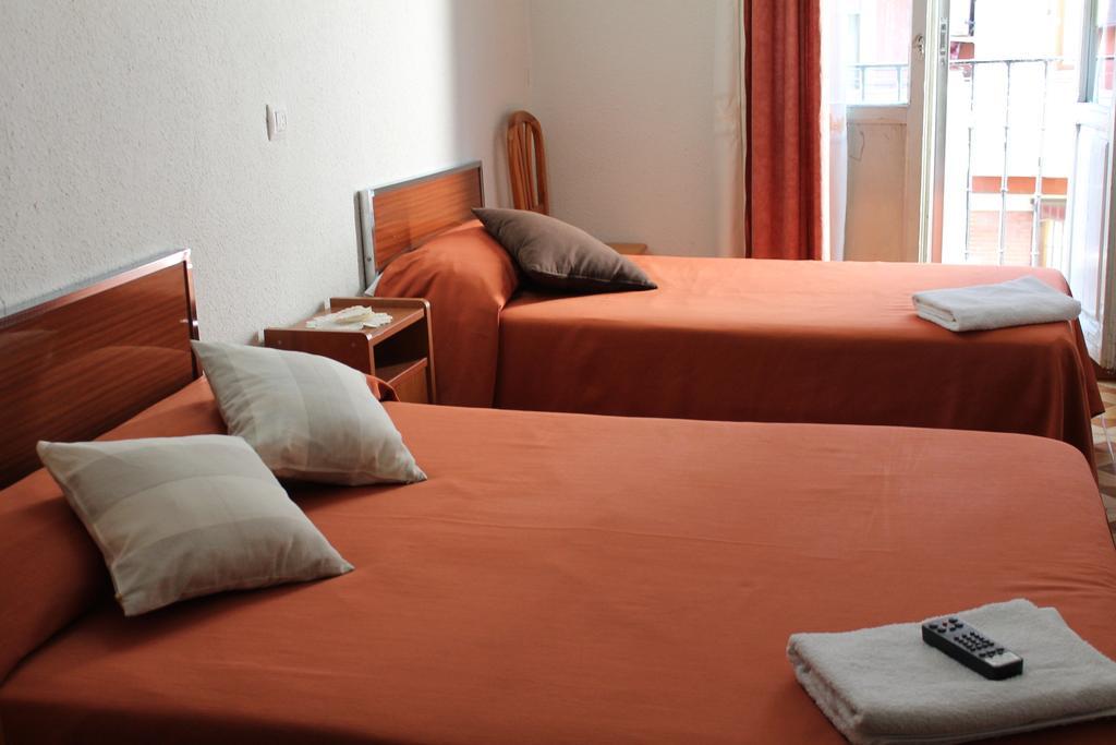 Hostal Xucar Madri Quarto foto